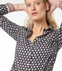 Chemise ELINA Fleur De Maussane Noire & Fuchsia 9 Chemise ELINA Fleur De Maussane Noire & Fuchsia -Mode Vêtements Magasin cf elina fleur de maussane.1