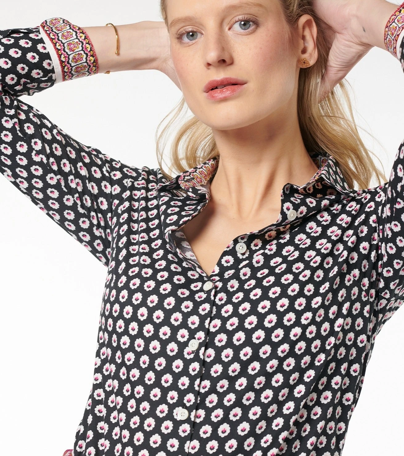 Chemise ELINA Fleur De Maussane Noire & Fuchsia 5 Chemise ELINA Fleur De Maussane Noire & Fuchsia – Image 5