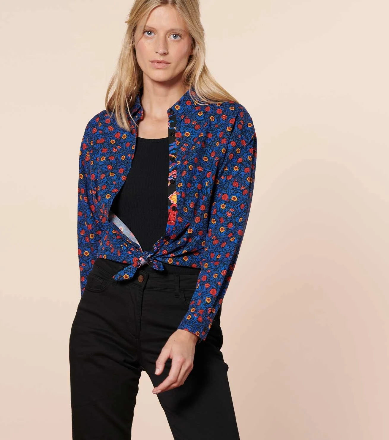 Chemise LENA Reine D'Arles Noir Bleu 4 Chemise LENA Reine D'Arles Noir Bleu – Image 4