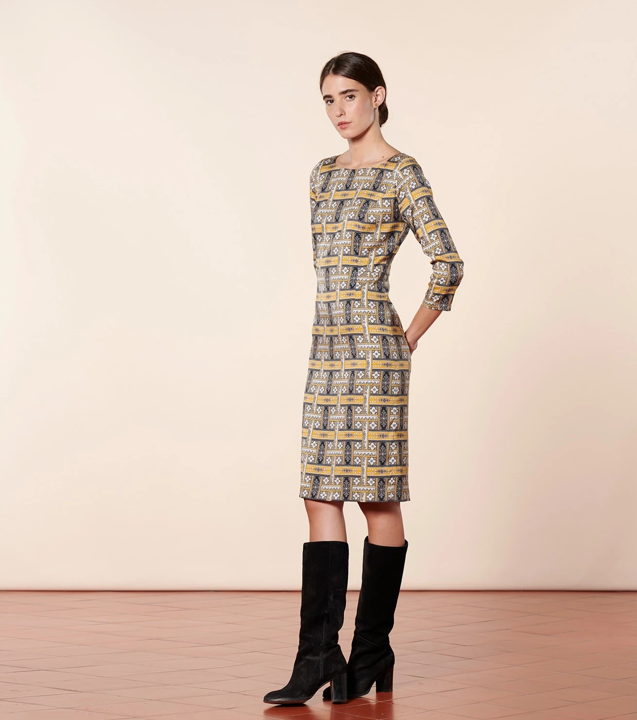 Robe ANTONELLA Retour De Perse Ocre Gris 1 Robe ANTONELLA Retour De Perse Ocre Gris