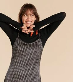 Robe COLOMBE Satin De Soie Petit Cachemire Noir Et écru