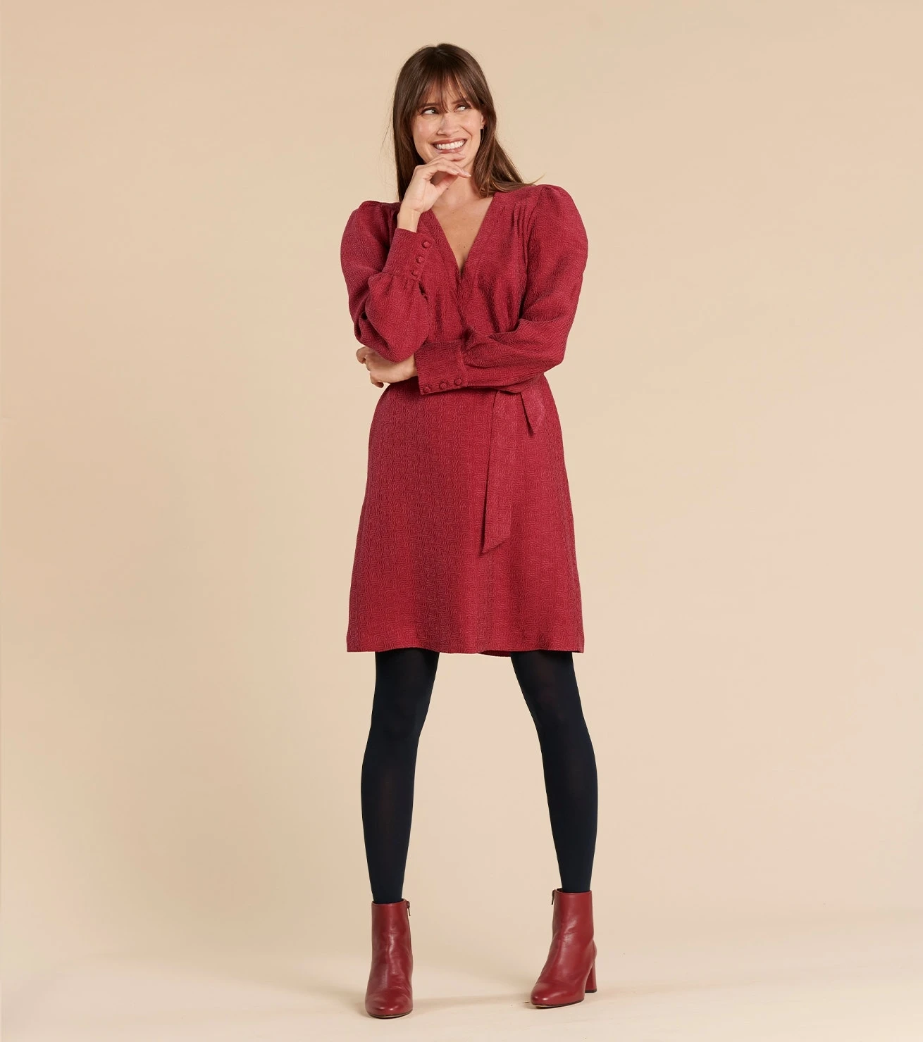 Robe ELIA Cupro Jacquard Rosace Framboise 5 Robe ELIA Cupro Jacquard Rosace Framboise – Image 5