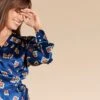 Robe ISIS Printemps En Satin De Soie Marine Et écru