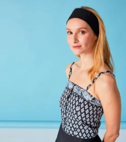 Top JEANNE PALMETTE Noir Blanc Ciel 7 Top JEANNE PALMETTE Noir Blanc Ciel -Mode Vêtements Magasin top jeanne