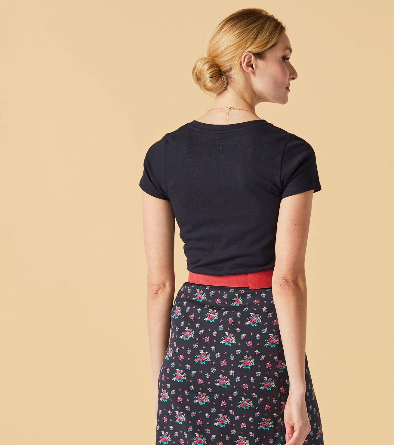 T Shirt CERISE LIN Noir 2 T Shirt CERISE LIN Noir – Image 2