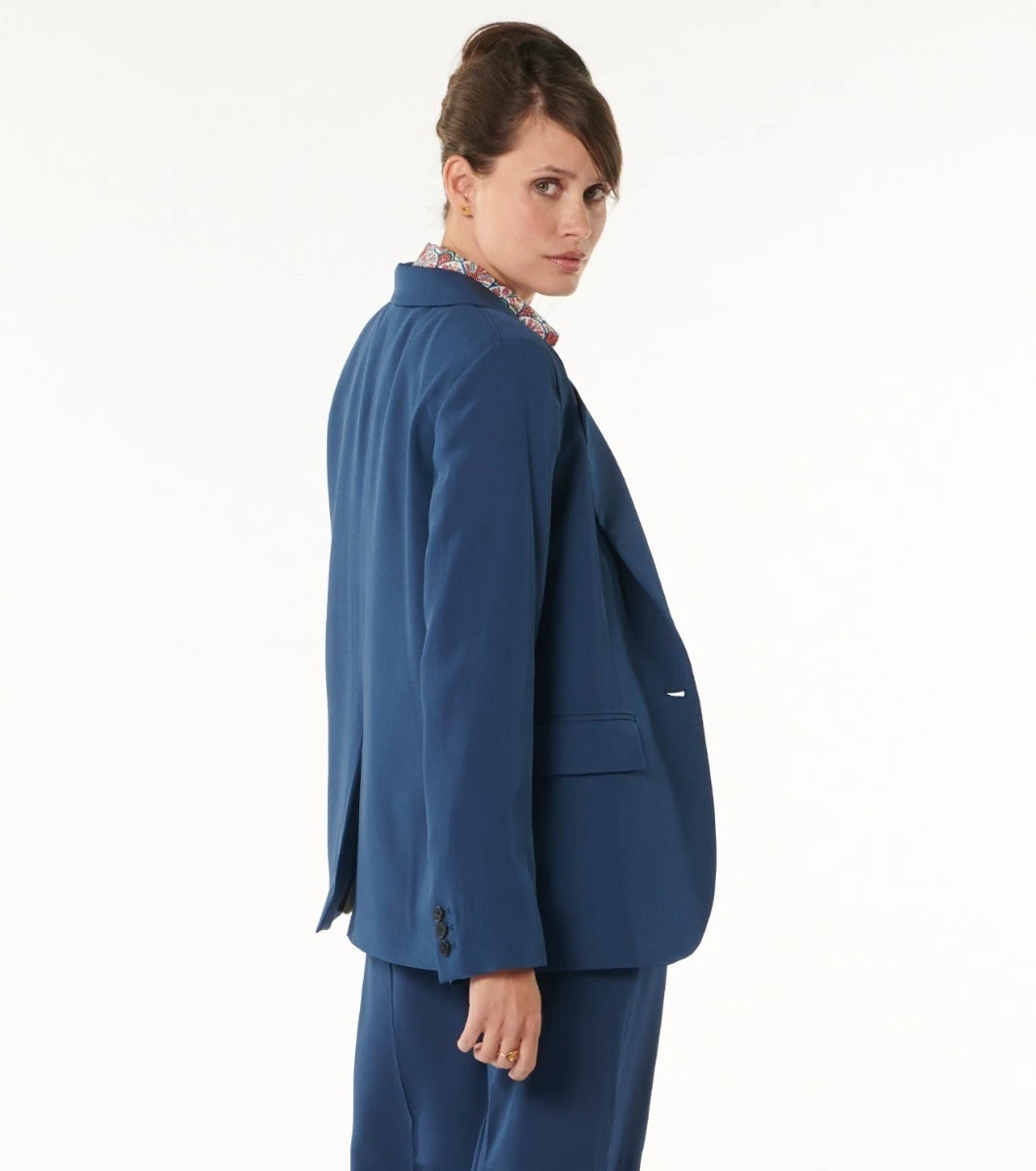 Veste FLAVIE Bleu Pétrole 2 Veste FLAVIE Bleu Pétrole – Image 2