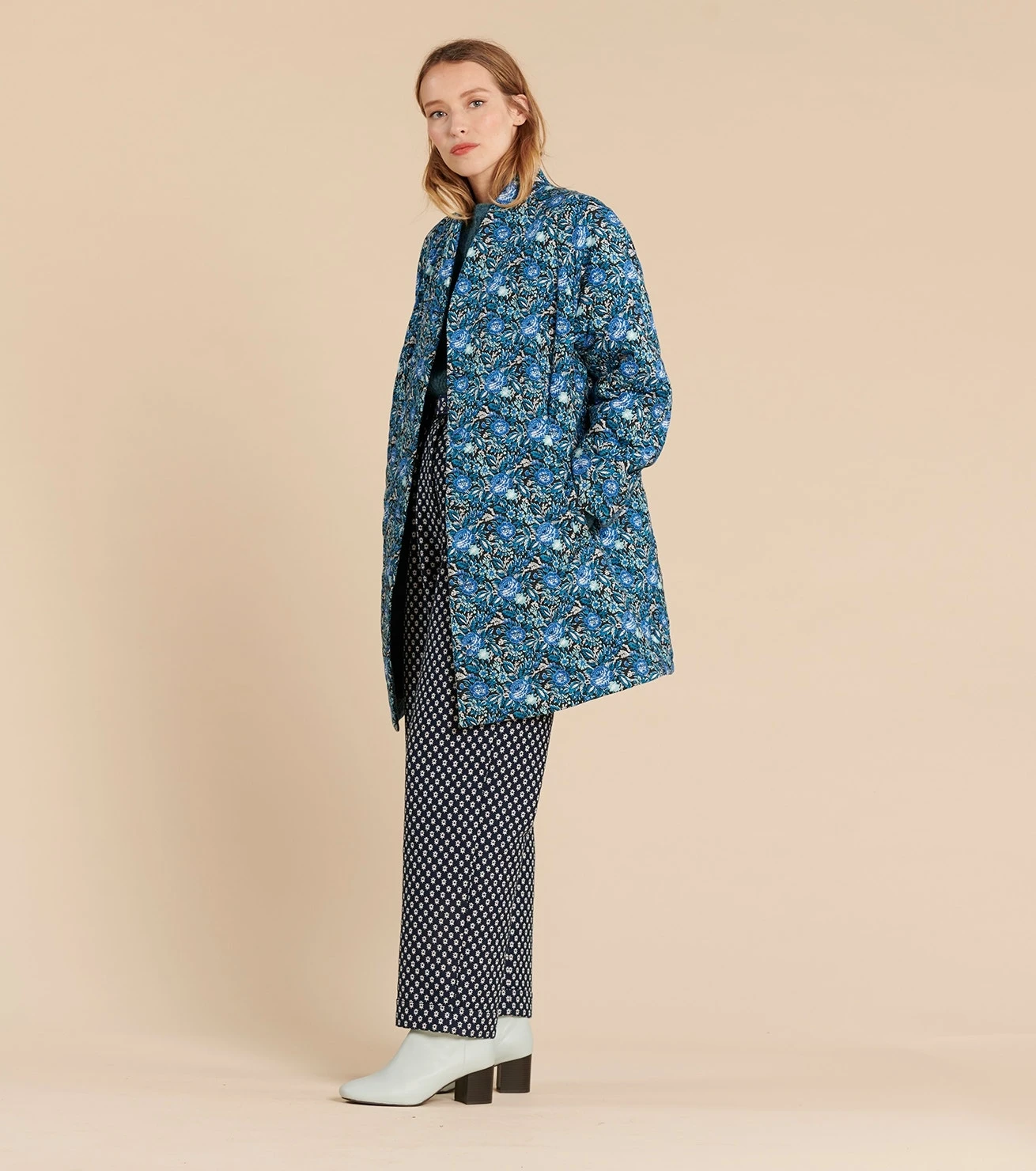 Veste Matelassée 3/4 THELMA Roseraie Bleu 3 Veste Matelassée 3/4 THELMA Roseraie Bleu – Image 3