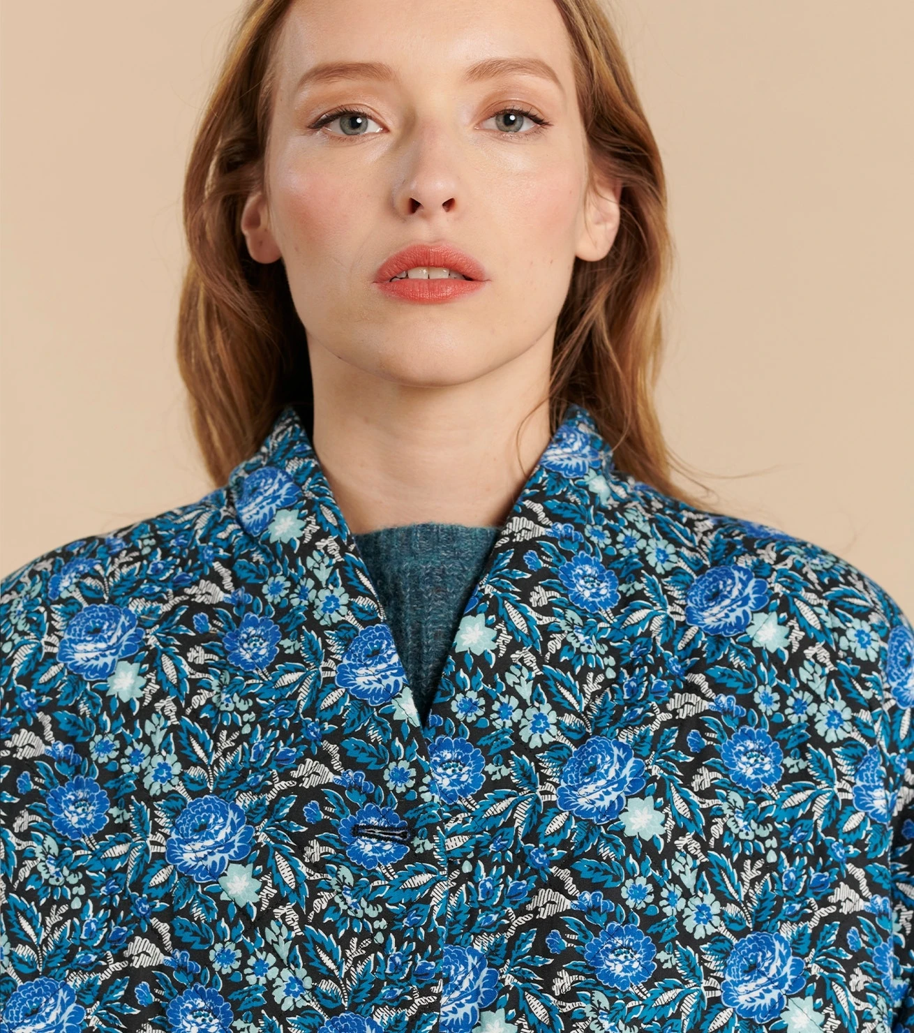 Veste Matelassée 3/4 THELMA Roseraie Bleu 5 Veste Matelassée 3/4 THELMA Roseraie Bleu – Image 5